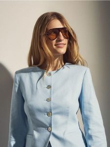 Marynarka z lnem - jasnoniebieski. Niebieskie marynarki i żakiety Reserved, l, bez wzorów, z tkaniny. Za 179,99 zł.