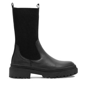 Botki Lasocki. Czarne botki Lasocki, bez wzorów, bez obcasa, na płaskiej podeszwie, bez zapięcia. Za 249,99 zł.