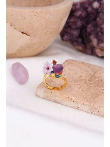 Pierres delicates Pozłacany pierścionek z ametystami i cyrkoniami rozmiar: onesize. Żółte pierścionki Pierres delicates, z ametystem, pozłacane. Za 83,45 zł.