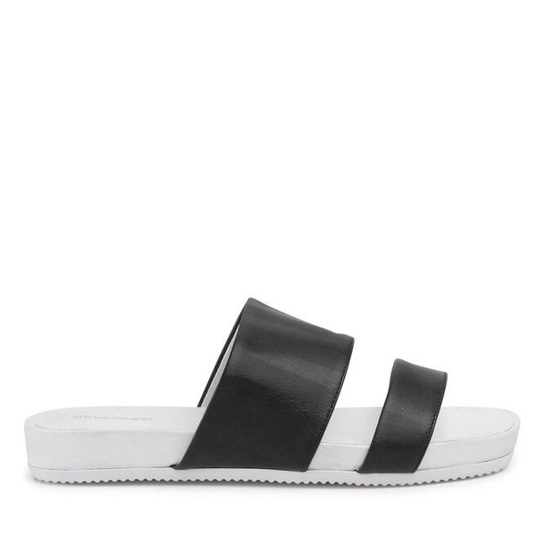 Klapki GINO ROSSI. Czarne klapki Gino Rossi, bez wzorów, bez obcasa. Za 329,99 zł.