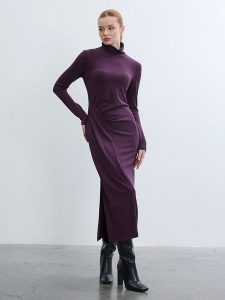 BGN Sukienka w kolorze fioletowym rozmiar: 38. Różowe sukienki BGN, na imprezę, bez wzorów, bez kołnierzyka, bez ramiączek, maxi. Za 174,02 zł.