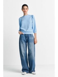 Rich & Royal Bluza w kolorze błękitnym rozmiar: S. Niebieskie bluzy Rich & Royal, s, bez wzorów, bez kaptura. Za 150,72 zł.