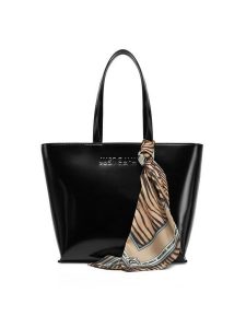 Just Cavalli Torebka Chain Foulard 78RA4BH5 ZSB86 Czarny. Czarne torebki klasyczne Just Cavalli, bez wzorów, ze skóry, bez dodatków. Za 399,99 zł.