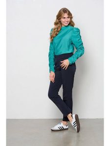 &Co Woman Bluzka "Evie" w kolorze turkusowym rozmiar: L. Niebieskie bluzki &Co Woman, l, bez wzorów, bez kołnierzyka, bez ramiączek. Za 131,74 zł.