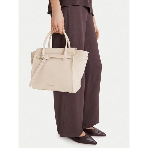 Torebka Lasocki. Brązowe torebki klasyczne Lasocki, bez wzorów, bez dodatków. Za 219,99 zł.