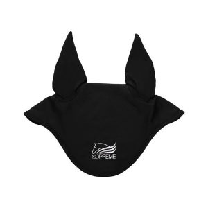 Czapka z muchą dla koni Supreme. Czarne czapki SUPREME, bez wzorów, sportowe. Za 103,20 zł.