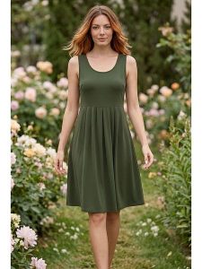 SOULSHAE Sukienka w kolorze ciemnozielonym rozmiar: L/XL. Zielone sukienki SOULSHAE, l, bez wzorów, bez kołnierzyka, bez ramiączek, midi. Za 100,45 zł.