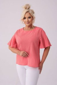 Koralowa bawełniana bluzka Lidia z krótkim rękawem PLUS SIZE XXL LATO. Pomarańczowe bluzki Moda Size Plus Iwanek, l, bez wzorów, z bawełny, eleganckie, bez kołnierzyka, plus size, bez ramiączek. Za 199,90 zł.