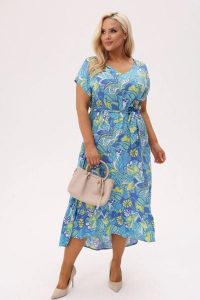 Asymetryczna sukienka Kiara MIDI z wiązaniem i falbanką - Blue Breeze PLUS SIZE XXL OVERSIZE. Niebieskie sukienki Moda Size Plus Iwanek, na co dzień, na lato, l, bez wzorów, z materiału, eleganckie, z asymetrycznym kołnierzem, plus size, bez ramiączek, midi, asymetryczne. W wyprzedaży za 263,90 zł.