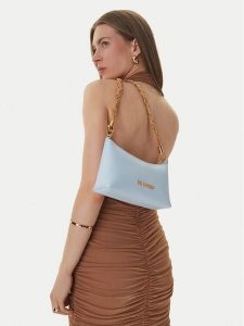 LOVE MOSCHINO Torebka JC4143PP1OLX0701 Błękitny. Niebieskie torebki klasyczne LOVE MOSCHINO, bez wzorów, ze skóry, bez dodatków. Za 677,99 zł.