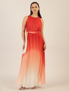 APART Sukienka w kolorze koralowo-białym rozmiar: 46. Czerwone sukienki Apart, bez wzorów, z tkaniny, bez kołnierzyka, bez ramiączek, maxi. Za 371,56 zł.