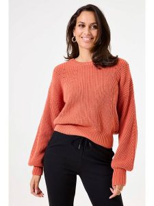 Garcia Sweter w kolorze jasnoróżowym rozmiar: M. Różowe swetry oversize Garcia, m, bez wzorów, bez ramiączek. Za 96,60 zł.