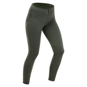 Legginsy turystyczne damskie Quechua NH100. Czarne legginsy QUECHUA, bez wzorów, z elastanu, z podwyższonym stanem. Za 99,99 zł.