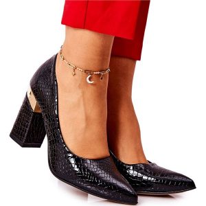 Lewski Shoes Skórzane Czółenka Lewski Wężowe 3117 Czarne. Czarne czółenka bez wzorów, ze skóry, bez obcasa, bez zapięcia. Za 432,39 zł.