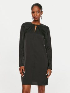 Calvin Klein Sukienka codzienna Lw Shiny K20K207995 Czarny Regular Fit. Czarne kombinezony Calvin Klein, bez wzorów, z syntetyku, bez kołnierzyka, bez ramiączek. Za 429,99 zł.