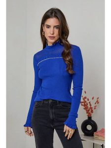Soft Cashmere Sweter w kolorze niebieskim rozmiar: 38/40. Niebieskie swetry oversize Soft Cashmere, bez wzorów, z kaszmiru, bez ramiączek. Za 106,13 zł.
