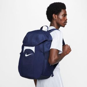 Plecak sportowy Nike Academy Team Backpack pojemność 30 L. Niebieskie plecaki Nike. Za 139,99 zł.