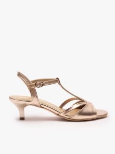 Platynowe sandały t-bar na obcasie. Brązowe sandały Ryłko, bez wzorów, z gumy, z okrągłym noskiem, bez obcasa, na obcasie, bez zapięcia. Za 429,99 zł.