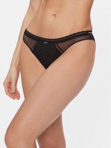 Chantelle Figi brazylijskie Monogram C11ZA1 Czarny. Czarne figi Chantelle, bez wzorów, z syntetyku. Za 199,99 zł.