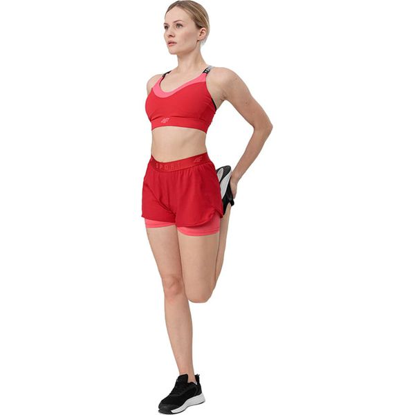4F Szorty funkcyjne w kolorze czerwonym rozmiar: XL. Czerwone spodenki sportowe 4f, xl, bez wzorów, z materiału, outdoorowe. Za 30,49 zł.