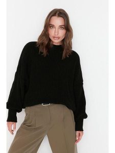 Trendyol Sweter w kolorze czarnym rozmiar: M. Czarne swetry oversize Trendyol, m, bez wzorów, ze splotem, bez ramiączek. Za 87,40 zł.