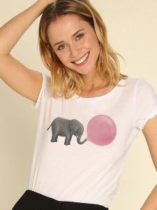 WOOOP Koszulka "Jumbo Bubble Gum" w kolorze białym rozmiar: M. Białe bluzki Wooop, m, bez wzorów, z bawełny, bez kołnierzyka, bez ramiączek. Za 47,95 zł.