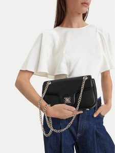 Nine West Torebka CEO-GOLDEN THREAD-LDA9338 Czarny. Czarne torebki klasyczne Nine West, bez wzorów, ze skóry, bez dodatków. Za 229,99 zł.