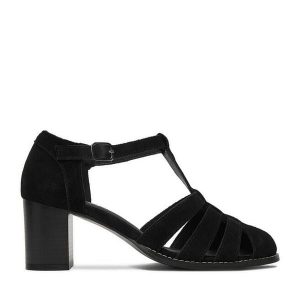 Półbuty Lasocki. Czarne półbuty Lasocki, bez wzorów, bez obcasa, na obcasie, bez zapięcia. Za 249,99 zł.