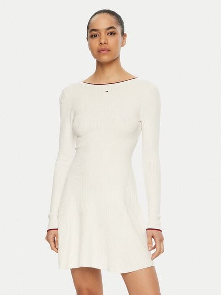 Tommy Jeans Sukienka dzianinowa DW0DW19469 Écru Slim Fit. Kombinezony Tommy Jeans, xl, bez wzorów, z dzianiny, bez kołnierzyka, bez ramiączek. Za 269,99 zł.