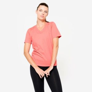 Koszulka z krótkim rękawem damska Domyos Gym & Pilates. Czerwone bluzki NYAMBA, s, bez wzorów, z bawełny, sportowe, bez kołnierzyka, bez ramiączek. Za 39,99 zł.