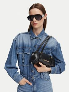 LOVE MOSCHINO Torebka JC4101PP1PLY0000 Czarny. Czarne torebki klasyczne LOVE MOSCHINO, bez wzorów, ze skóry, bez dodatków. Za 622,99 zł.