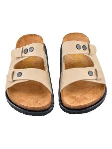 Moosefield Skórzane klapki w kolorze beżowym rozmiar: 42. Brązowe klapki Moosefield, bez wzorów, z otwartym noskiem, bez obcasa. Za 131,74 zł.