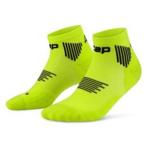 Damskie skarpety kompresyjne do biegania sportowe za kostkę Core Run CEP. Zielone skarpetki CEP, bez wzorów, z elastanu. Za 79,00 zł.