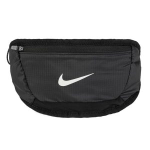 Saszetka nerka Nike Challenger 2.0 Waist Pack Small. Czarne nerki i saszetki Nike, bez wzorów. Za 159,99 zł.