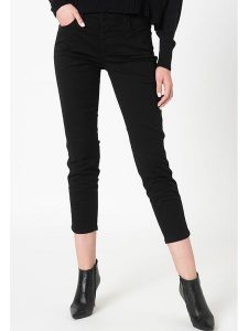 Diesel Clothes Spodnie "Babhila" w kolorze czarnym rozmiar: W23/L30. Czarne rurki Diesel Clothes, z materiału. Za 184,46 zł.