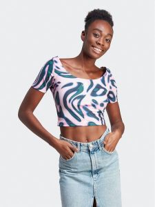 Adidas T-Shirt IM2566 Różowy Loose Fit. Czerwone t-shirty ADIDAS, m, bez wzorów, z syntetyku, bez kołnierzyka, bez ramiączek. Za 159,99 zł.