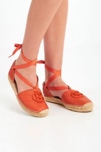 Espadryle skórzane BALDININI. Espadryle Baldinini, bez wzorów, bez obcasa, na koturnie. W wyprzedaży za 725,45 zł.
