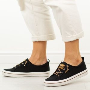 Czarne trampki damskie Lee Cooper 4059. Czarne trampki Lee Cooper, bez wzorów, z gumy, bez zapięcia. Za 159,00 zł.