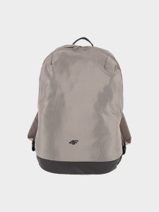4F Plecak miejski (20 L) z kieszenią na laptop - brązowy Uniwersalny. Brązowe plecaki 4f. W wyprzedaży za 39,99 zł.