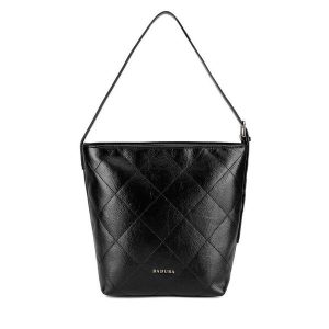 Torebka Badura. Czarne torebki klasyczne Badura, bez wzorów, bez dodatków. Za 199,99 zł.