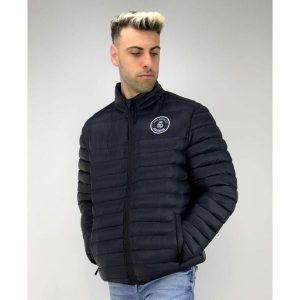 Kurtka jesienno-zimowa unisex Real Madryt ocieplana. Kurtki REAL MADRID, na zimę, l, bez wzorów, bez kaptura. W wyprzedaży za 430,15 zł.
