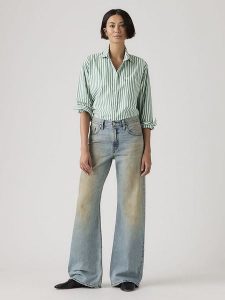 Levi's Dżinsy - Loose Boot fit - w kolorze błękitnym rozmiar: W28/L31. Niebieskie jeansy Levi's®, z aplikacjami. Za 245,54 zł.