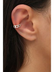 Miu Silver Srebrna nausznica rozmiar: onesize. Szare kolczyki Miu Silver, srebrne. Za 130,81 zł.