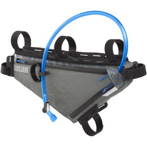 Torba na ramę rowerową z bukłakiem Camelbak M.U.L.E. Frame Pack. Szare torebki klasyczne Camelbak, bez wzorów, bez dodatków. Za 592,99 zł.