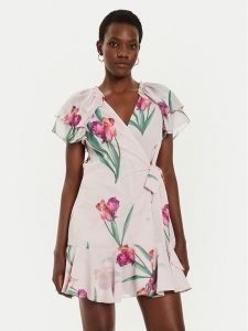 Ted Baker Sukienka koktajlowa 276317 Różowy Regular Fit. Czerwone kombinezony Ted Baker, bez wzorów, z syntetyku, wizytowe, bez kołnierzyka, bez ramiączek. Za 559,99 zł.