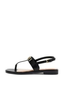 Guess Sandały 181341 Czarny. Czarne sandały Guess, z aplikacjami, bez obcasa, na słupku, bez zapięcia. Za 519,99 zł.