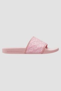 EA7 EMPORIO ARMANI Różowe klapki logowane. Czerwone klapki EA7 Emporio Armani, bez wzorów, bez obcasa. W wyprzedaży za 194,99 zł.