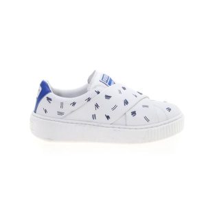Trampki Puma Platforma Wsuwana Na Białym. Białe buty zimowe Puma, z materiału, bez obcasa, na platformie, bez zapięcia. Za 360,99 zł.