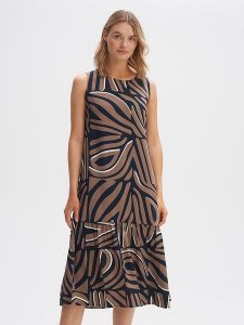 OPUS Sukienka w kolorze jasnobrązowym rozmiar: 38. Brązowe sukienki Opus, na co dzień, bez wzorów, z wiskozy, bez kołnierzyka, bez ramiączek, midi, proste. Za 154,07 zł.