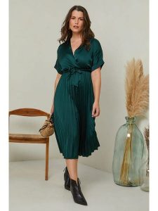 Curvy Lady Sukienka w kolorze ciemnozielonym rozmiar: 48/50. Zielone sukienki Curvy Lady, na co dzień, bez wzorów, z tkaniny, klasyczne, bez kołnierzyka, bez ramiączek, maxi, proste. Za 114,44 zł.